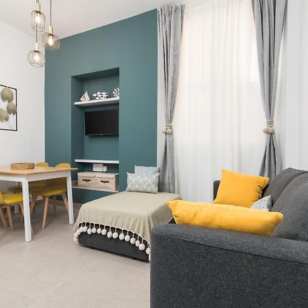 Suite Homes Alice Valentin Малага Экстерьер фото