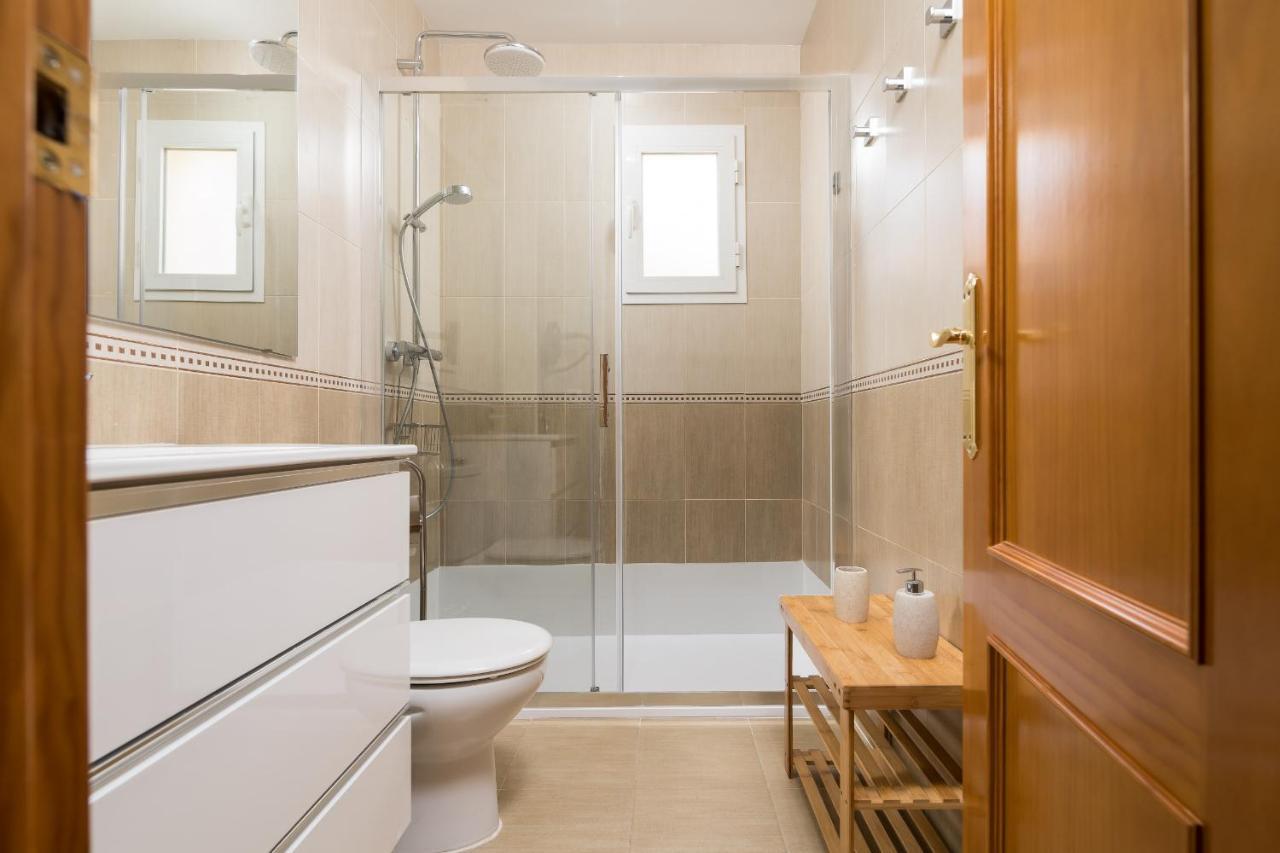 Suite Homes Alice Valentin Малага Экстерьер фото