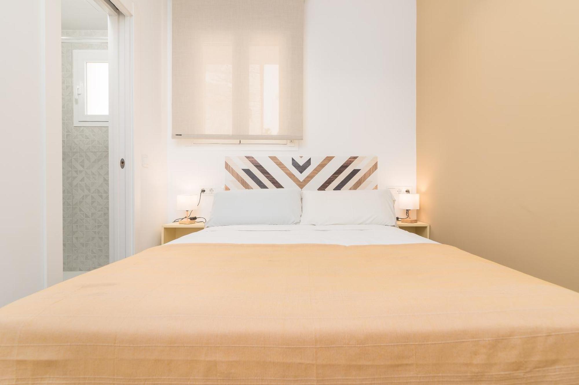 Suite Homes Alice Valentin Малага Экстерьер фото