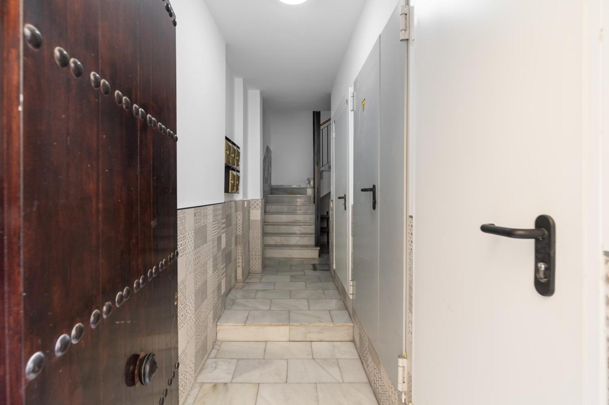 Suite Homes Alice Valentin Малага Экстерьер фото