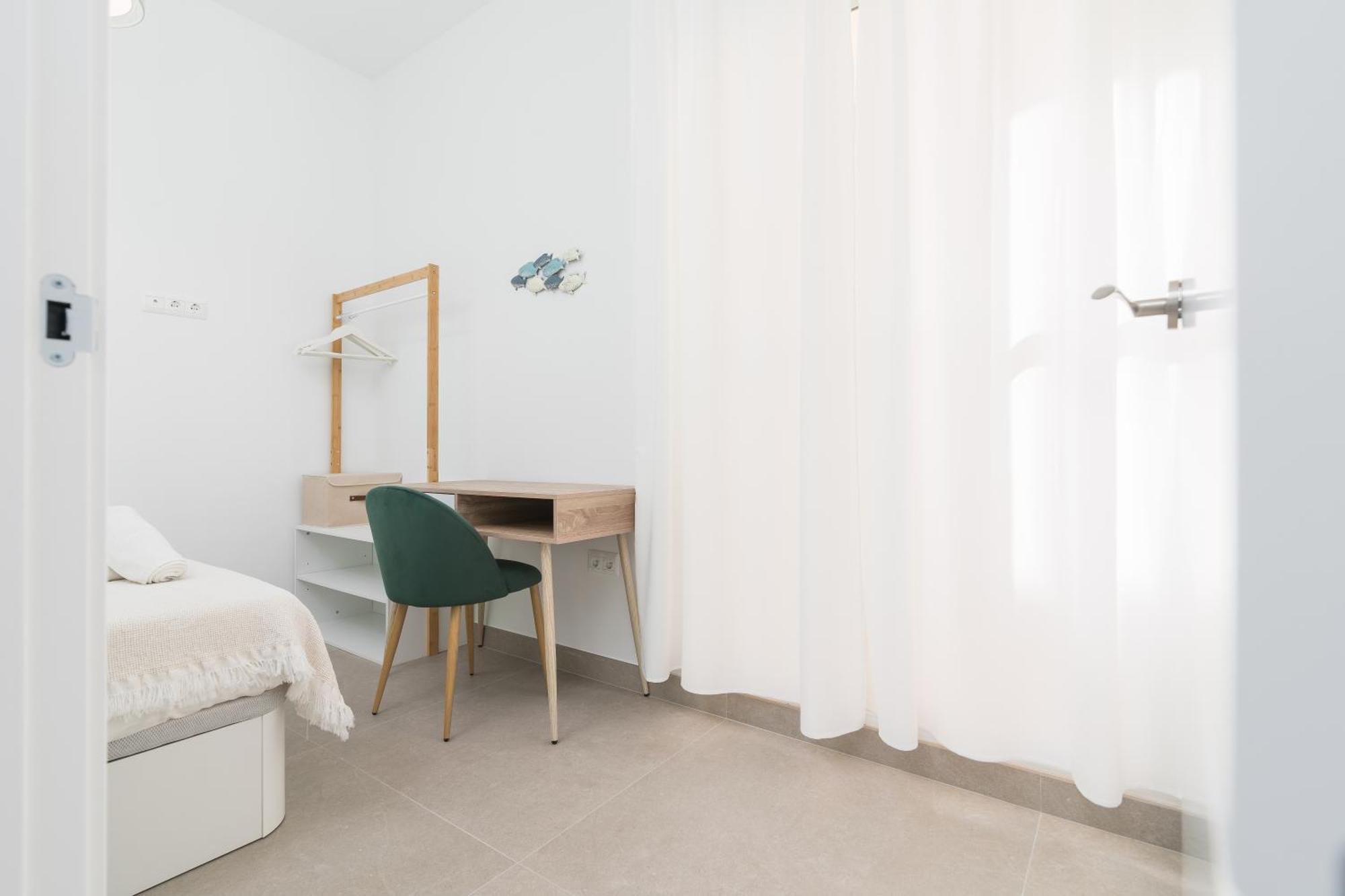 Suite Homes Alice Valentin Малага Экстерьер фото
